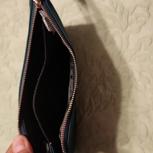 Kate Spade New York Chelsea Medium Wristlet Pouch in Dark Green - Picture 6 of 8